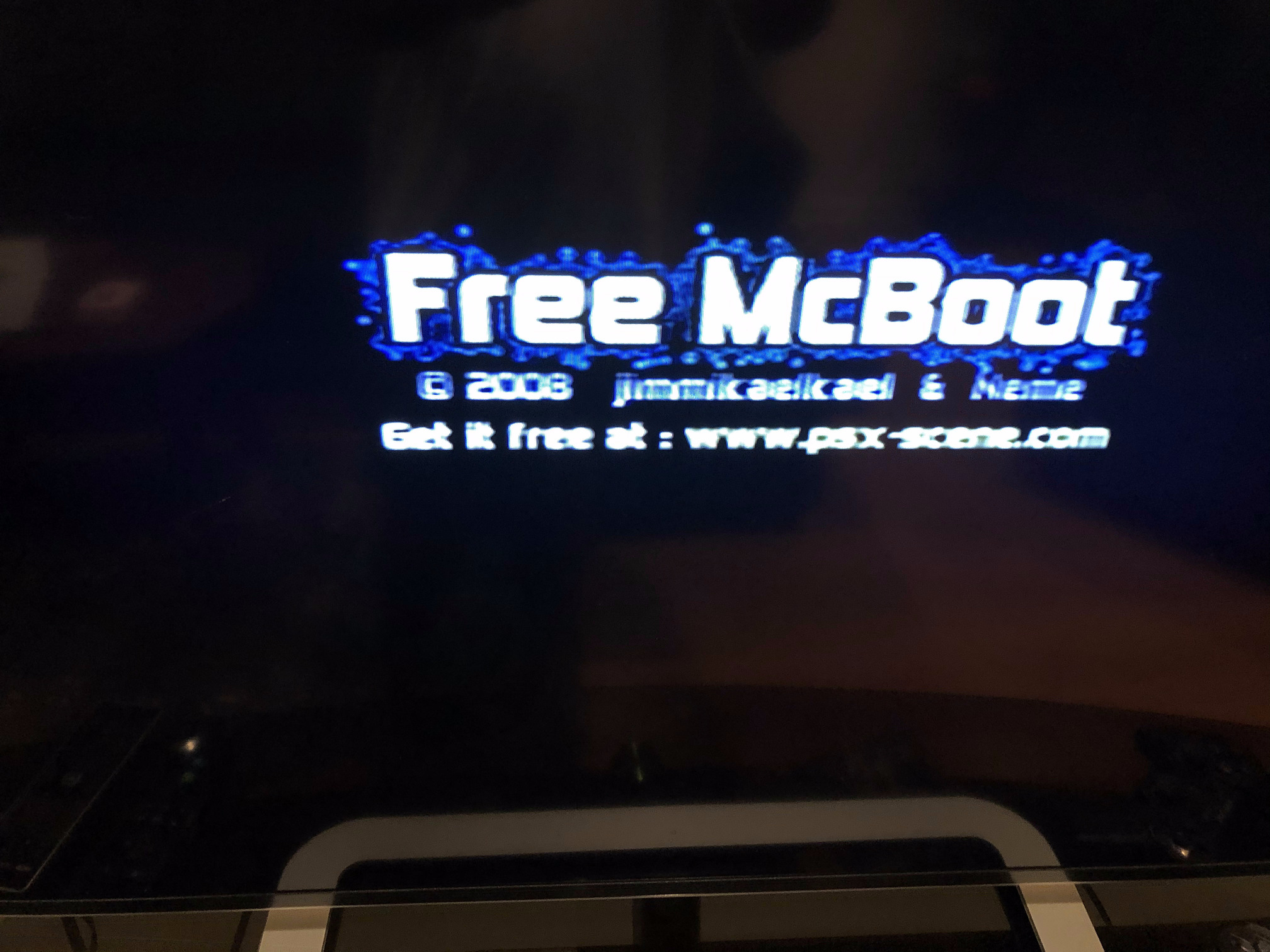 FreeMcBoot (FMCB) Splash Screen